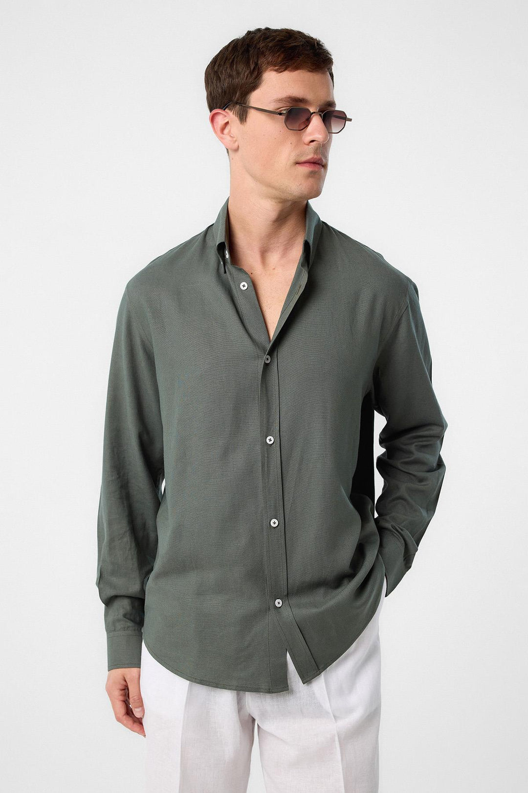 ANT Antioch Men's Shirt with Haki Linen Collar and Buttoned Neck - Gravesend