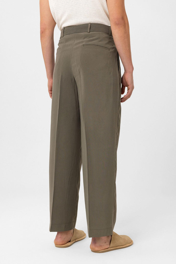 ANT Antioch Haki Modal Fabric Relax Fit Belted Men's Pants - La Louvière