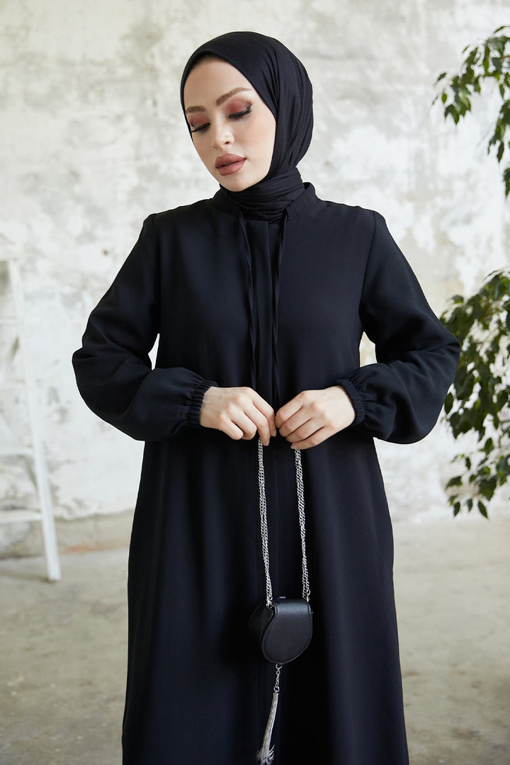 MDS Women Laced Hidden Button Abaya - Black - Goes
