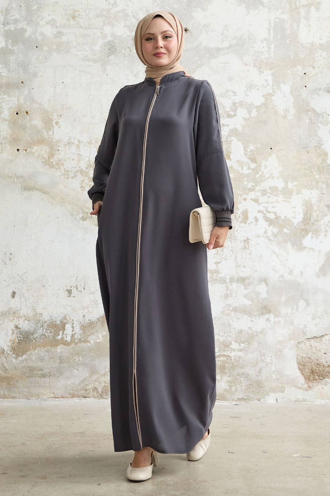 MDS Women Half-Sleeve Ribbed Gray Abaya - Dublin