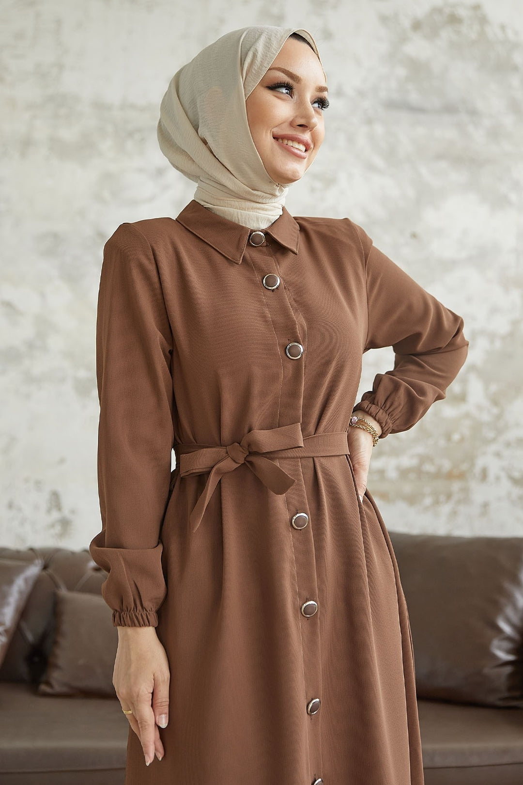 MDS Women Linny Buttoned Shirt Collar Abaya - Brown - Sfântu-Gheorghe