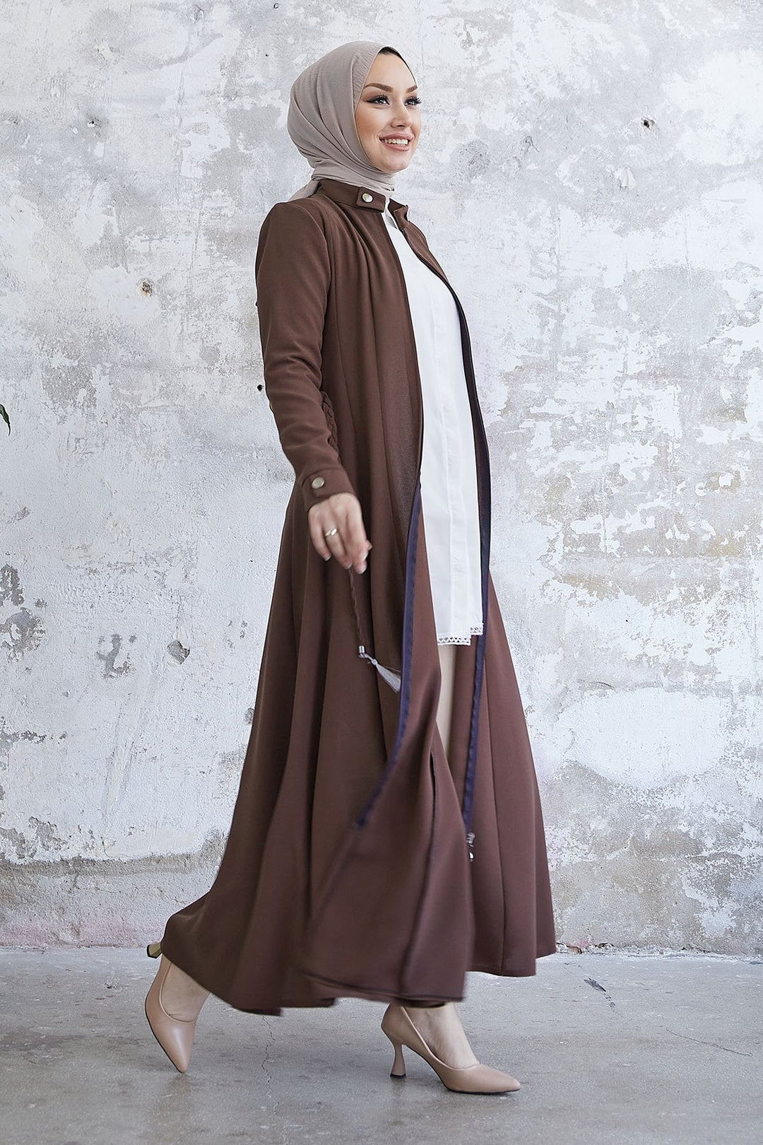 MDS Women Buttoned Belted Abaya with Pleated Collar - Brown - Teziutlan