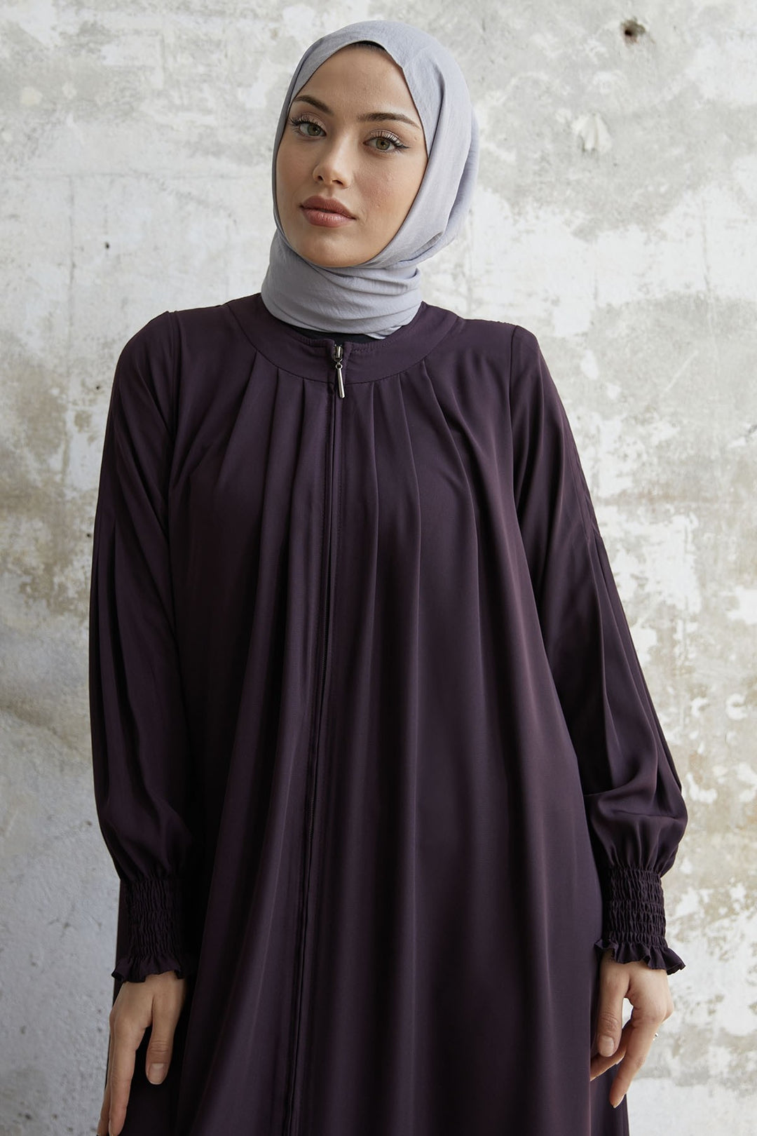 MDS Women Pleated Detail Ruched Abaya - Plum - Edina