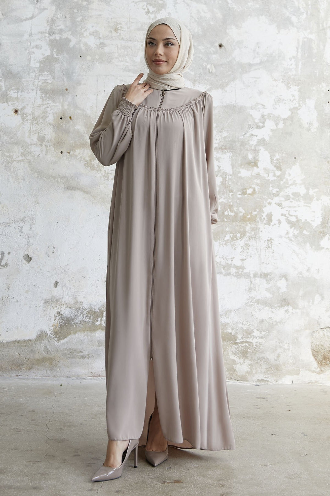 MDS Women Sleeve Tip Ruffled Abaya - Beige - Colima