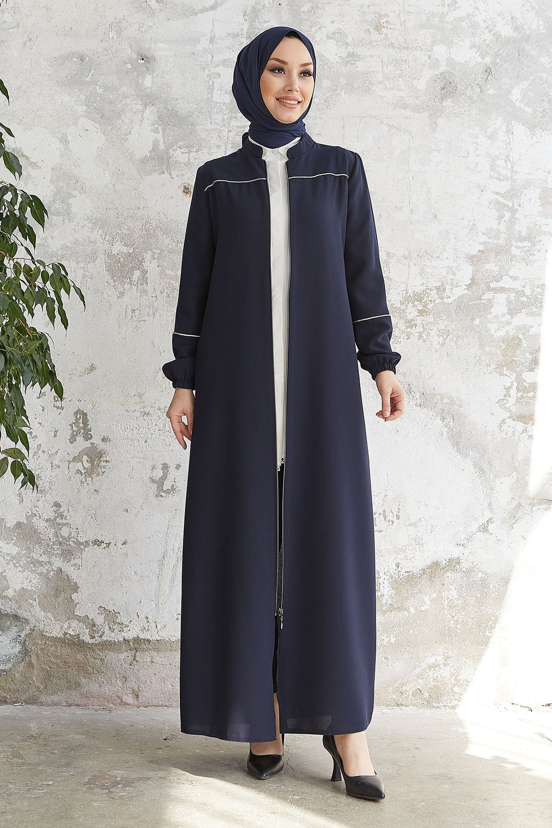 MDS Women Milena Belt Detail Belted Abaya - Navy - Parla