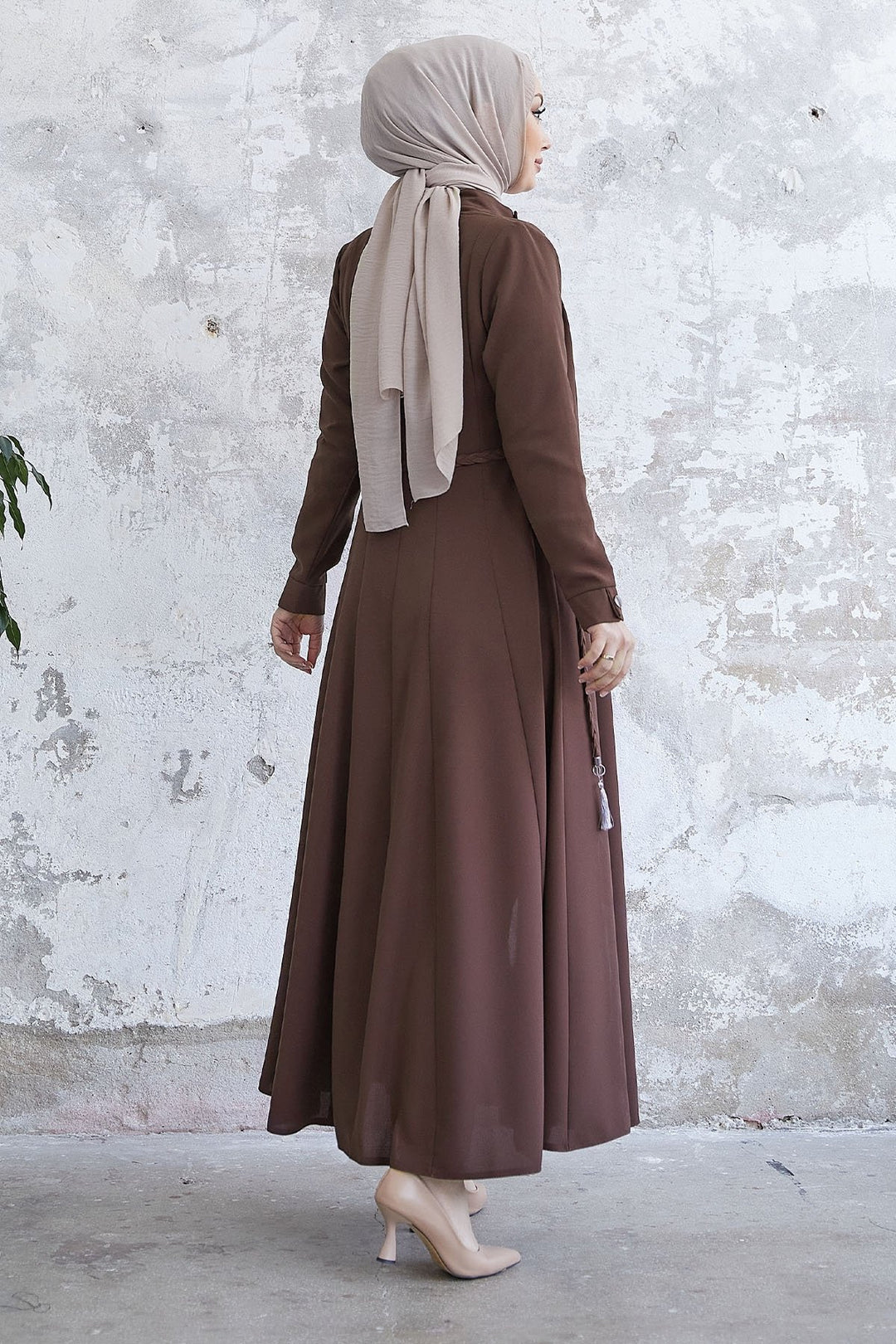 MDS Women Buttoned Belted Abaya with Pleated Collar - Brown - Teziutlan