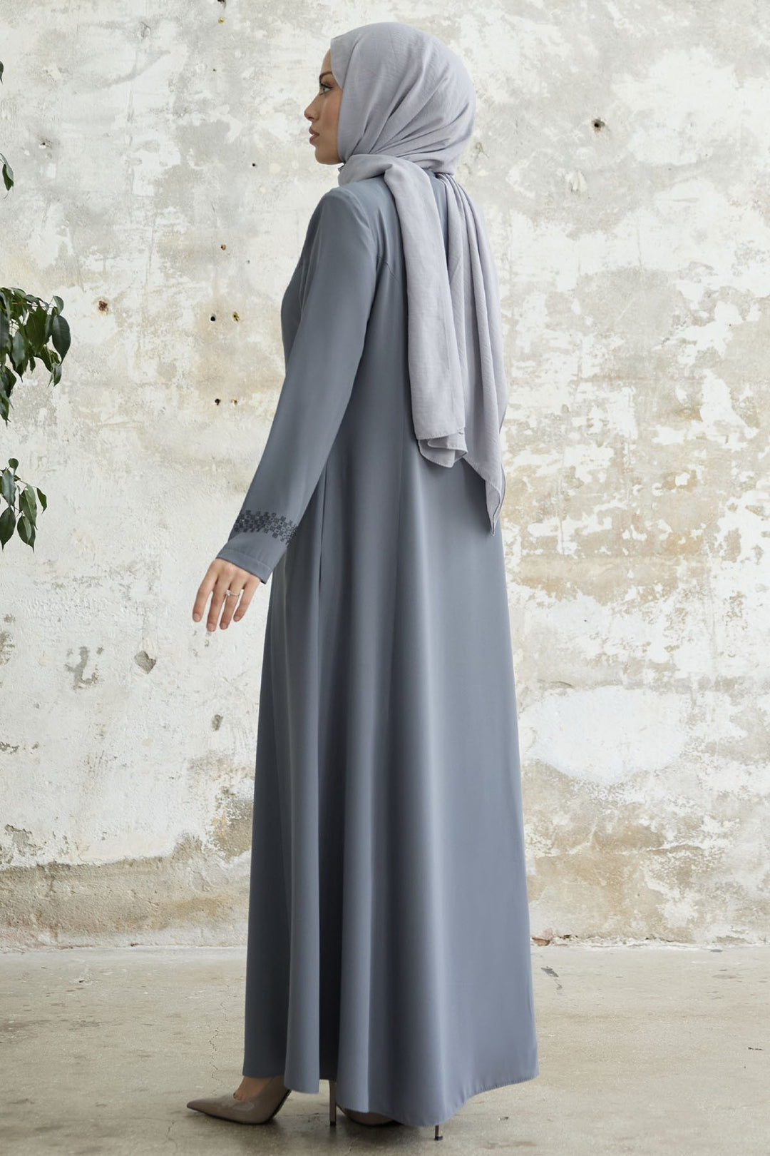 MDS Women Stone-embellished Abaya with Collar and Sleeves - Grey - Fresno