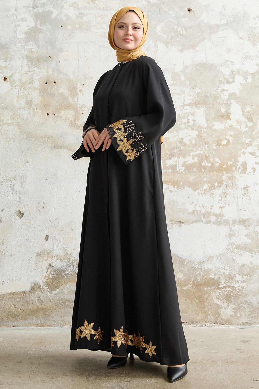MDS Women Flower Stamp Detail Black Abaya - Schaumburg