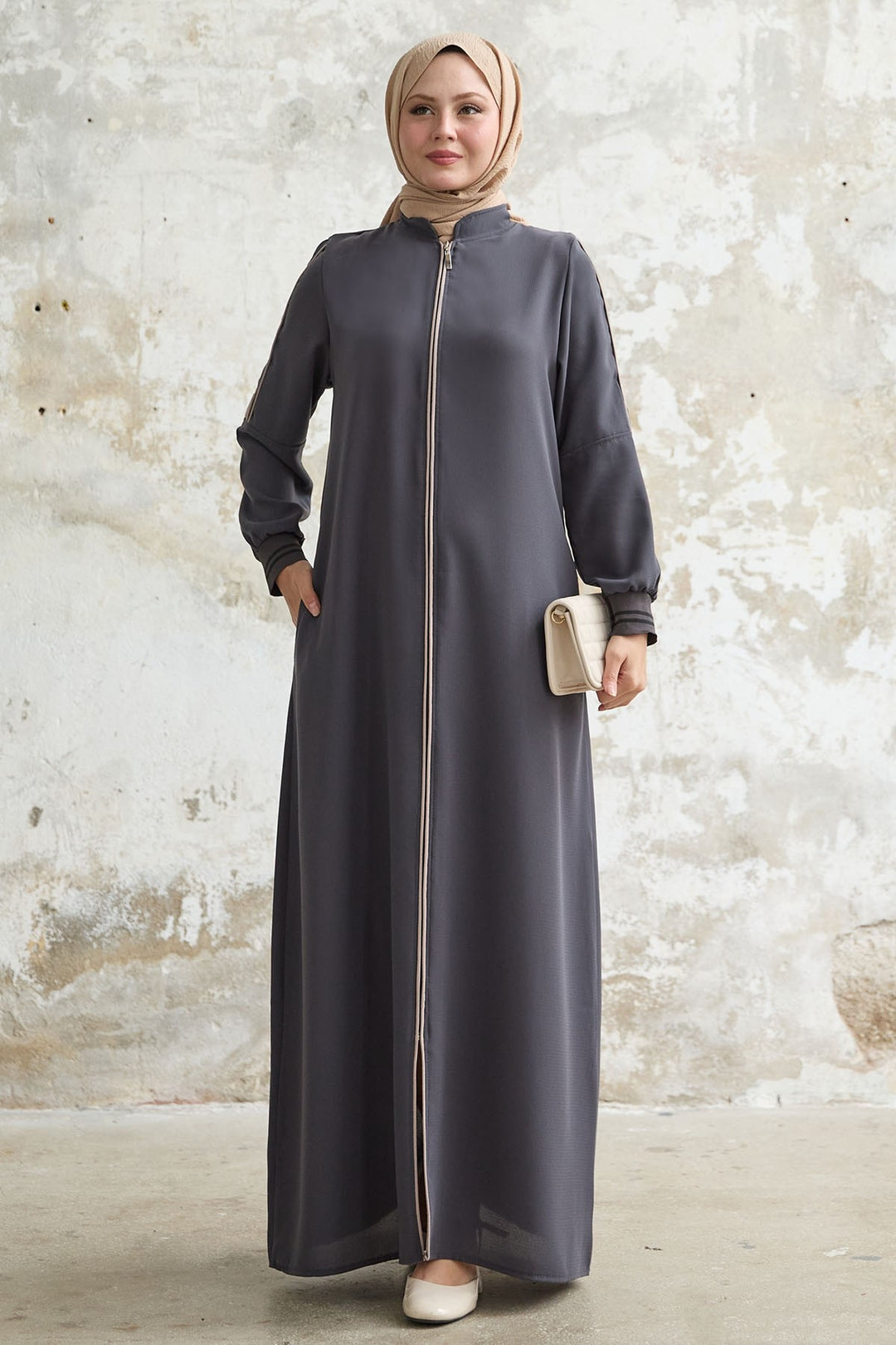 MDS Women Half-Sleeve Ribbed Gray Abaya - Dublin