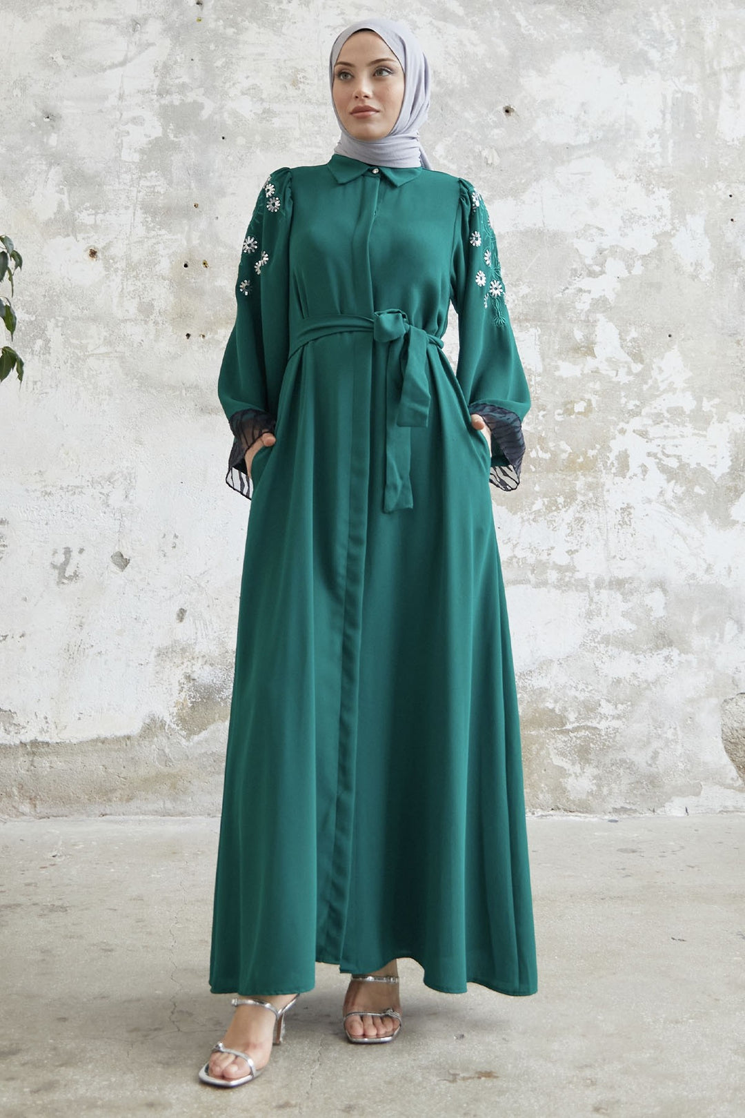 MDS Women Money Embroidered Sleeve End Abaya - Emerald Green - El Paso