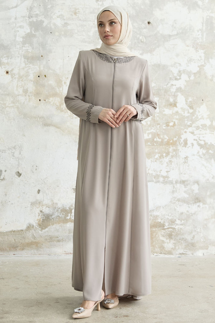 MDS Women Stone-embellished Abaya with Collar and Sleeves - Beige - Vélez-Málaga