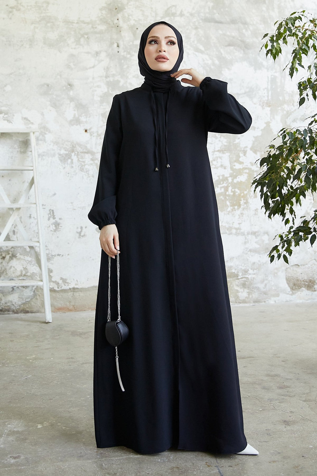 MDS Women Laced Hidden Button Abaya - Black - Goes