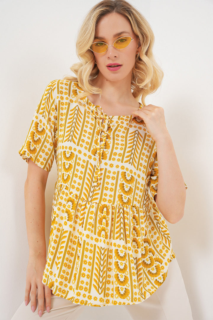 BGD Women Woman Patterned Short Sleeve Blouse 969 - Yellow - Puerto Real