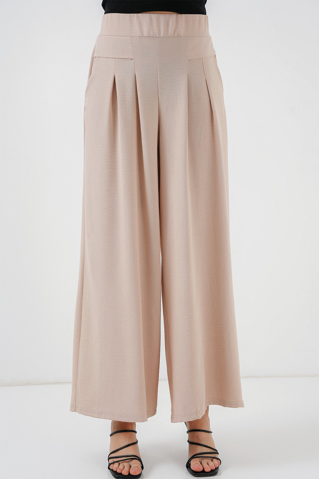 BGD Women Women's Wide Leg Pleated Pants 6718 - Cream - Nichelino