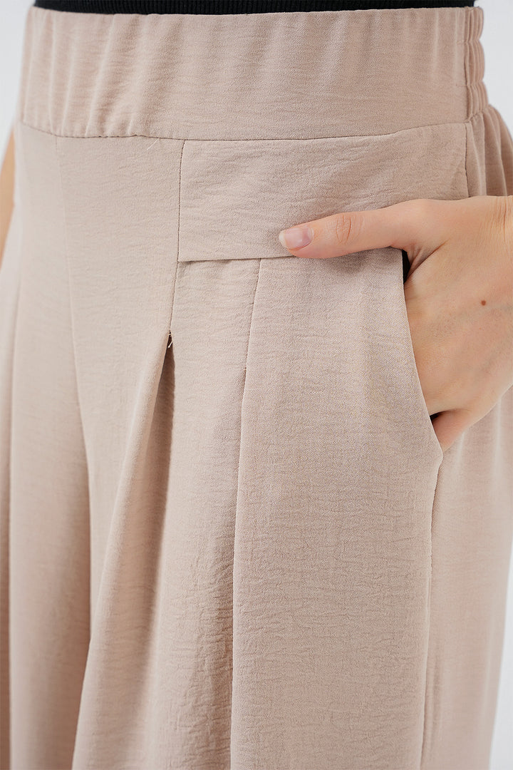 BGD Women Women's Wide Leg Pleated Pants 6718 - Cream - Nichelino