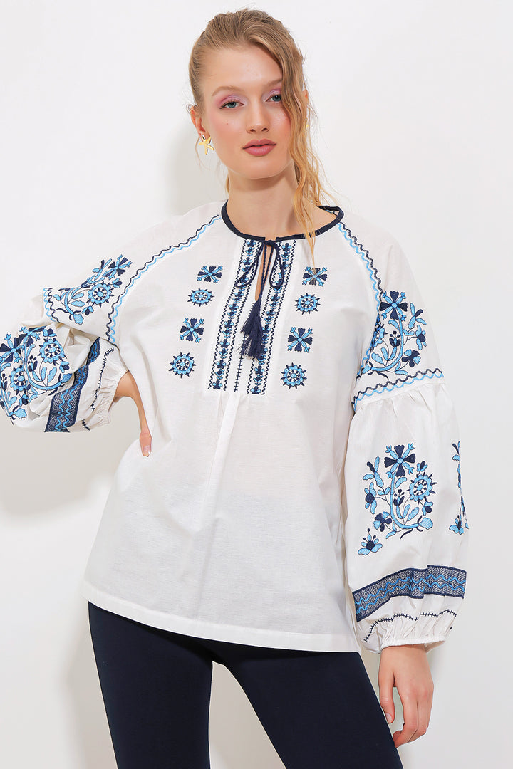 BGD Women Woman Blue Ecru Embroidered Linen Blouse 902 - Avondale