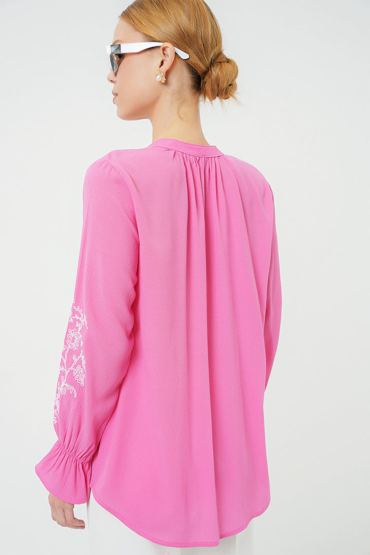 BGD Women Woman Embroidered Knit Blouse 941 - Pink - Columbia