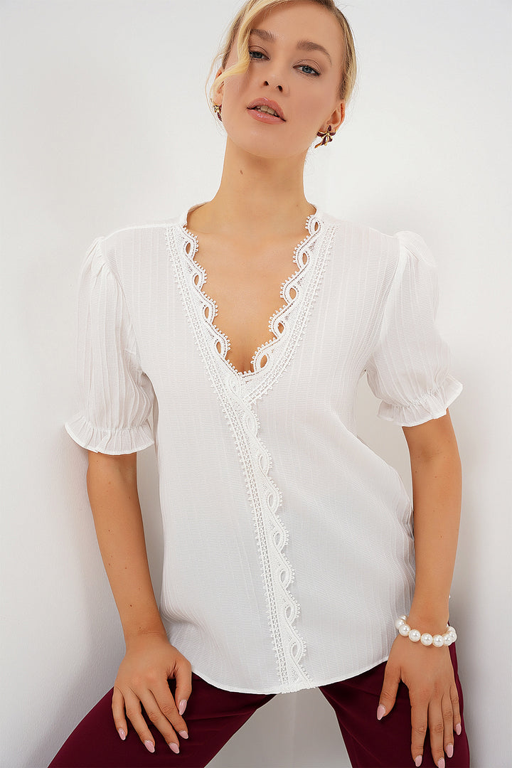 BGD Women Women's V-Neck Lace Blouse 956 - White - Móstoles