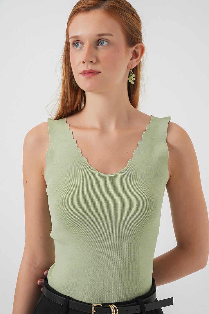 BGD Women Women's Zigzag V-Neck Blouse 15930 - Çağla - Dzhankoi