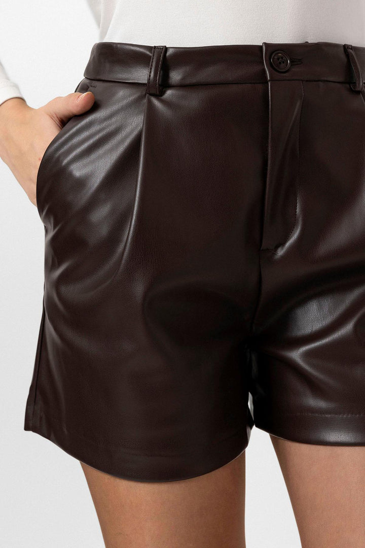 ANT Antioch Coffee Women's Faux Leather Women's Shorts - Alhaurín de la Torre
