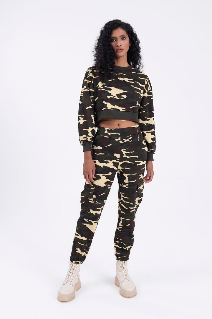 BSL Women Cargo pocket camo jogger pants - Mira