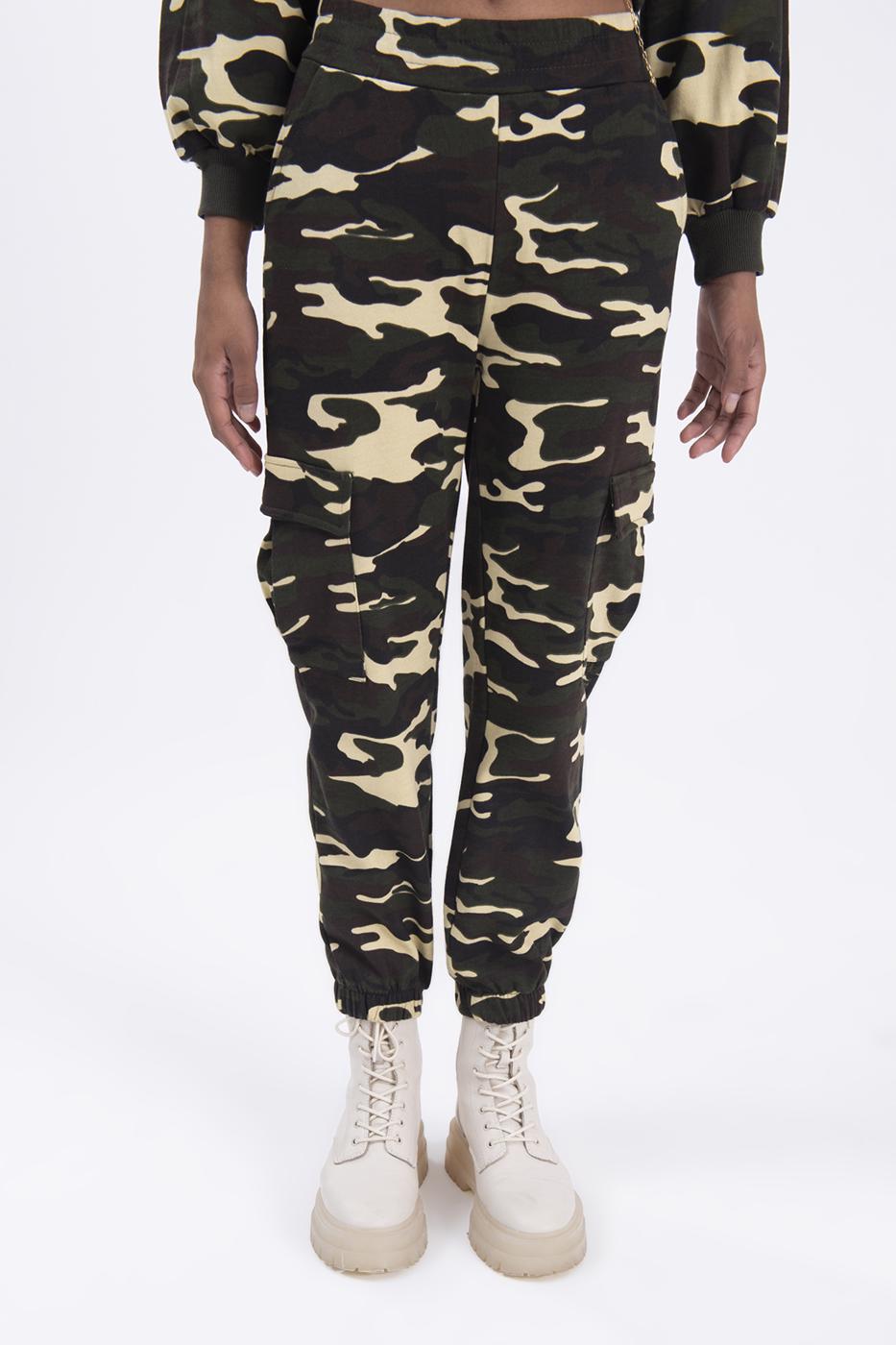 BSL Women Cargo pocket camo jogger pants - Mira