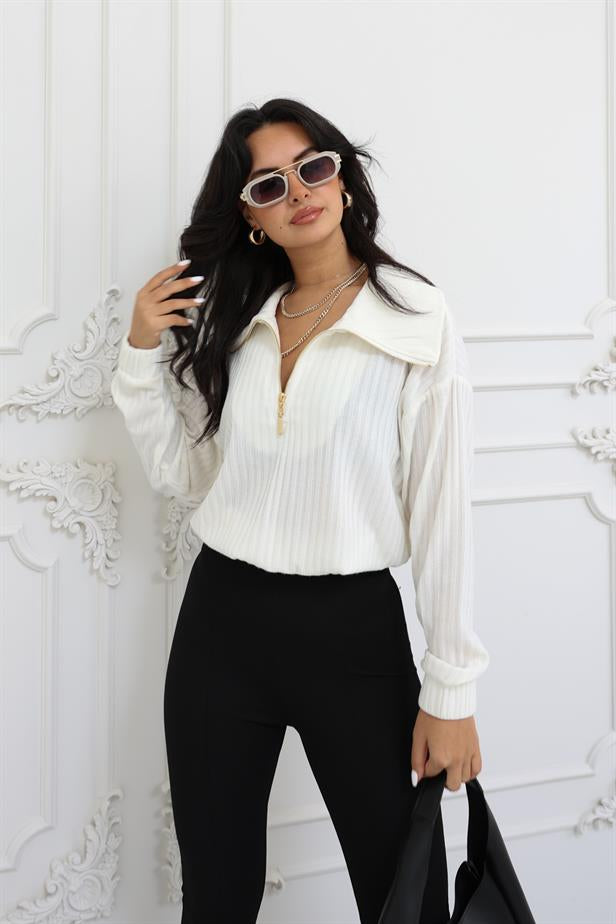 RYN Wholesale Wide Collar Zippered Ribbed Sweater Ecru - Moerdijk