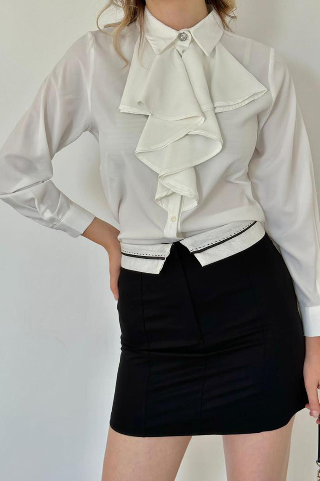 ELS Belted Mini Skirt - Black - Rivne