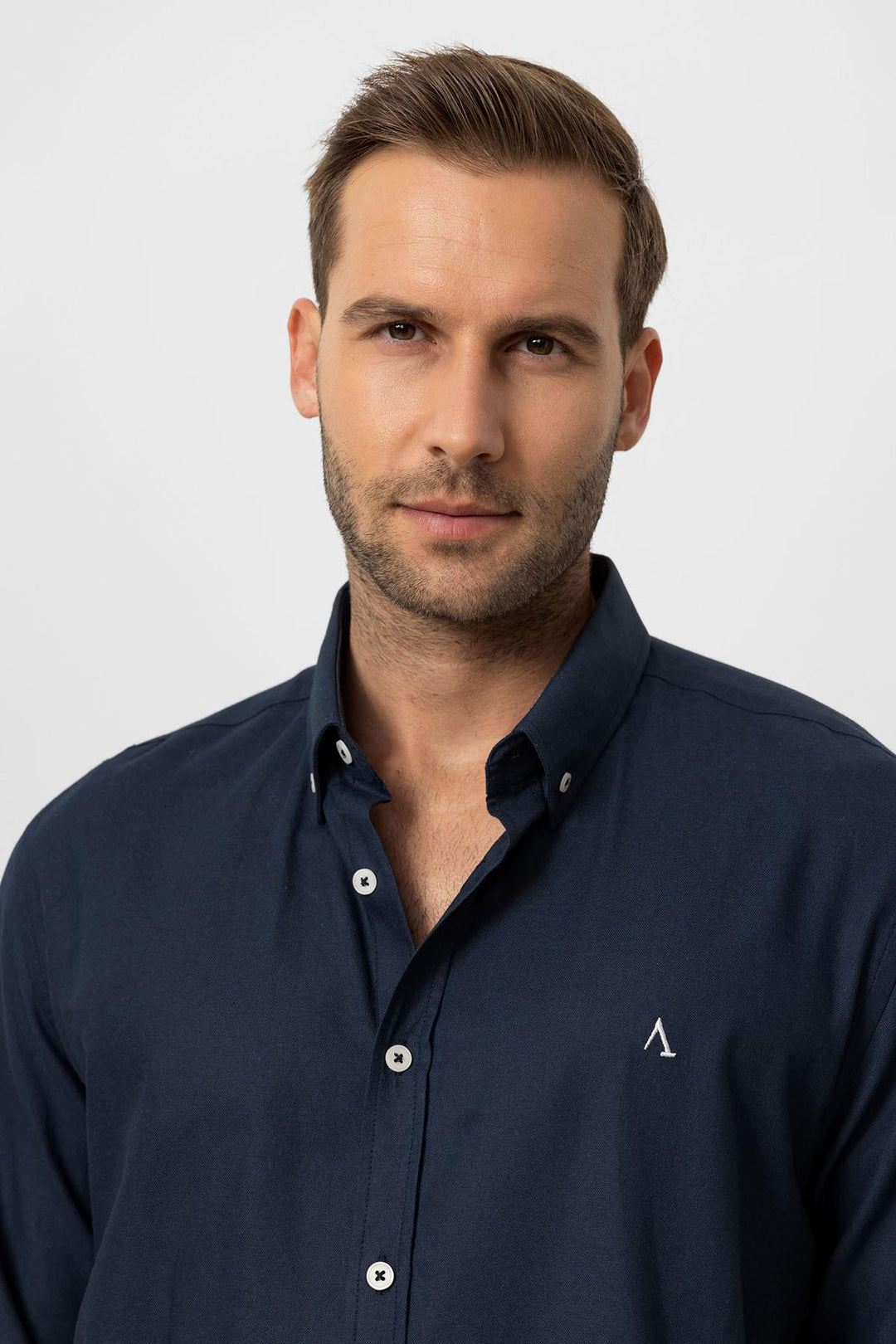 ANT Slim Fit Men's Shirt with Buttoned Collar - Belfast