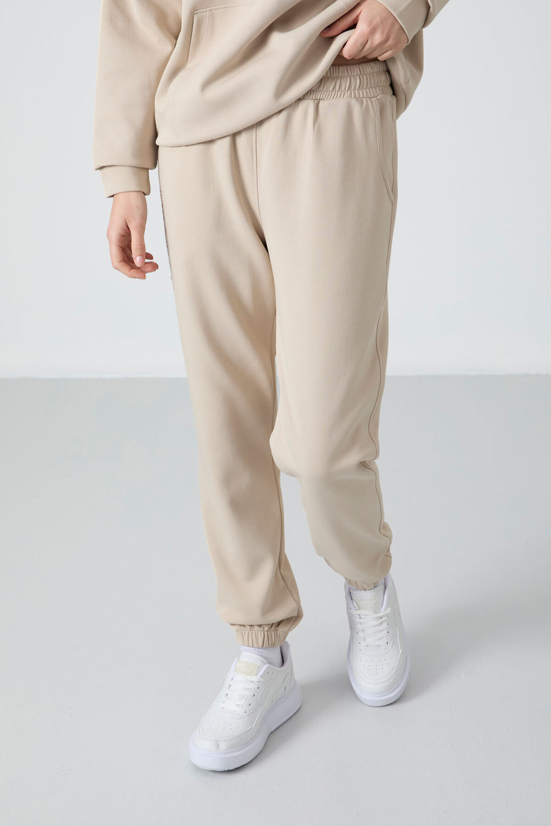 TMY Beige Hooded Kangaroo Pocket Oversized Elastic Cuff Women's Tracksuit - 95288 - Keizer