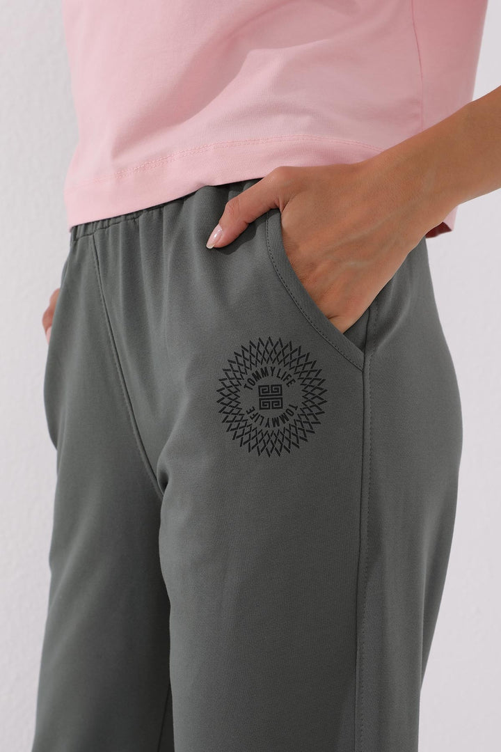 TMY Çağla Printed Comfort Fit Elastic Cuff Women's Sweatpants - 94585 - Pontiac