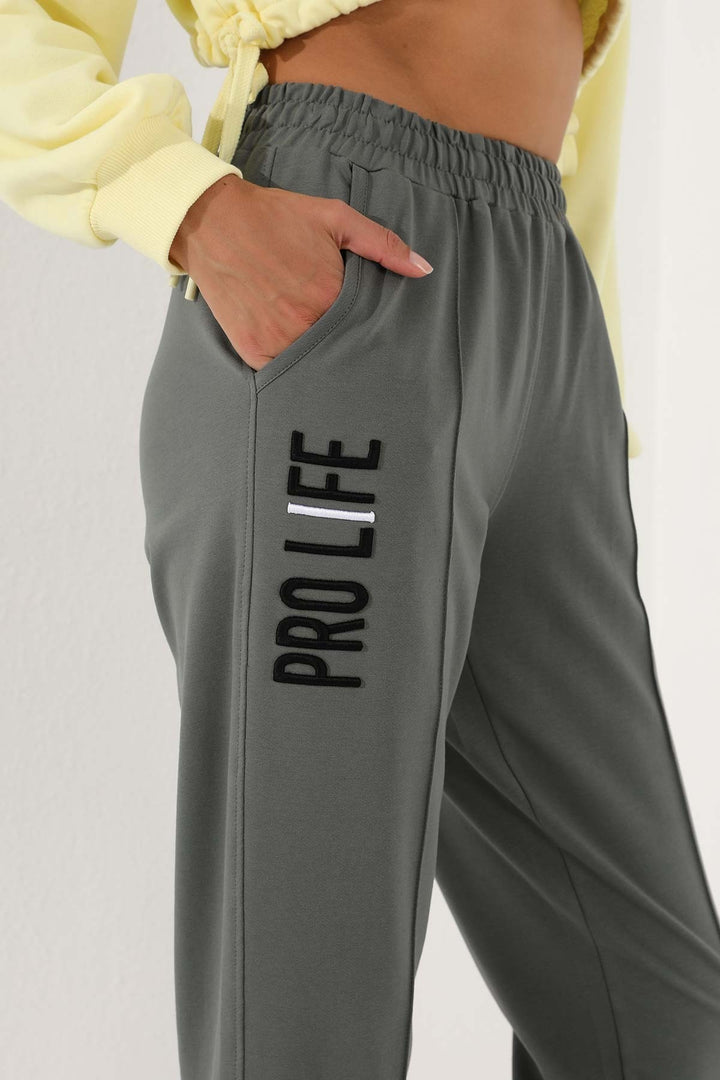TMY Çağla Summer Embroidered Comfortable Fit Elastic Cuff Women's Sweatpants - 94571 - Torres Novas
