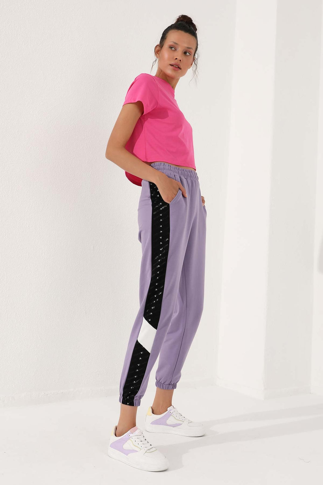 TMY Eflatun Dotted Stripe Detailed Jogger Comfort Fit Elastic Cuff Women's Sweatpants - 94579 - Madera