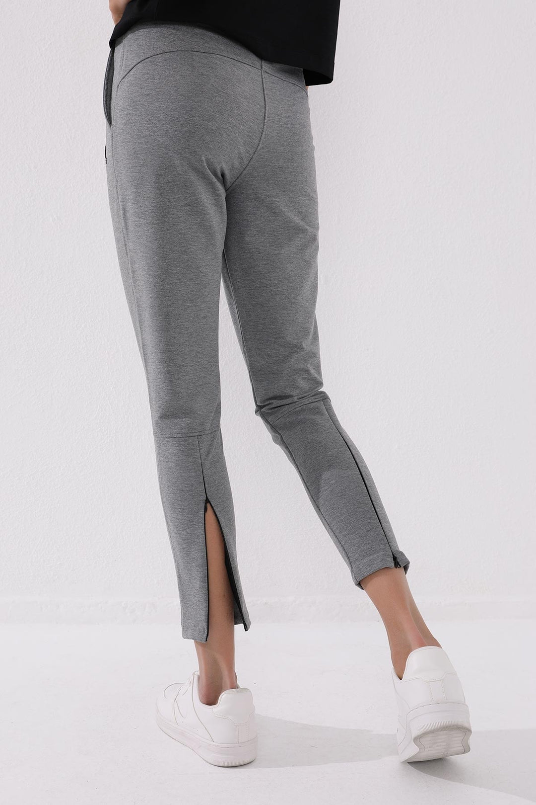 TMY Gray Melange Zippered Cuffed Pocketed Comfort Fit Women's Sweatpants - 94246 - Ocoyoacac