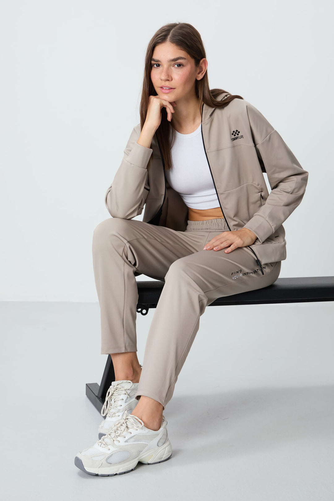 TMY Dark Beige Hooded Tracksuit with Hidden Pocket Details Standard Fit Women's Tracksuit - 95306 - Neuss