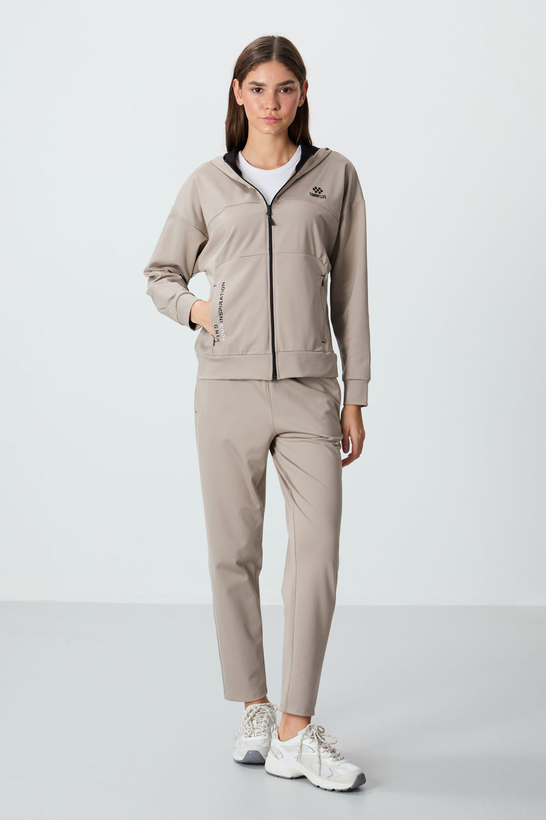 TMY Dark Beige Hooded Tracksuit with Hidden Pocket Details Standard Fit Women's Tracksuit - 95306 - Neuss