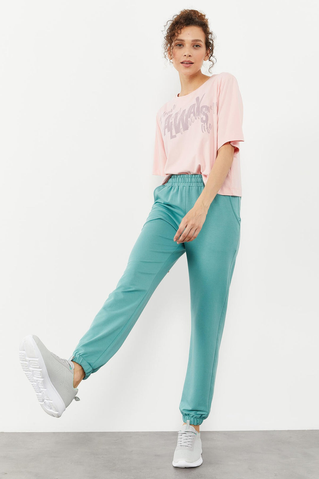 TMY Mint Green High Waist Comfort Fit Elastic Cuff Women's Sweatpants with Pockets - 94583 - Sint-Truiden