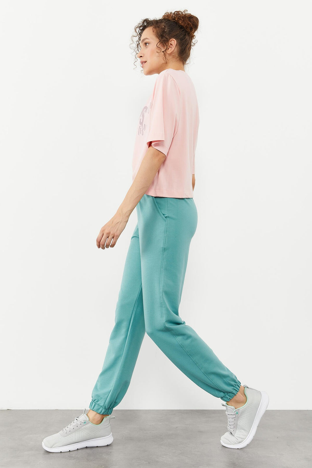 TMY Mint Green High Waist Comfort Fit Elastic Cuff Women's Sweatpants with Pockets - 94583 - Sint-Truiden
