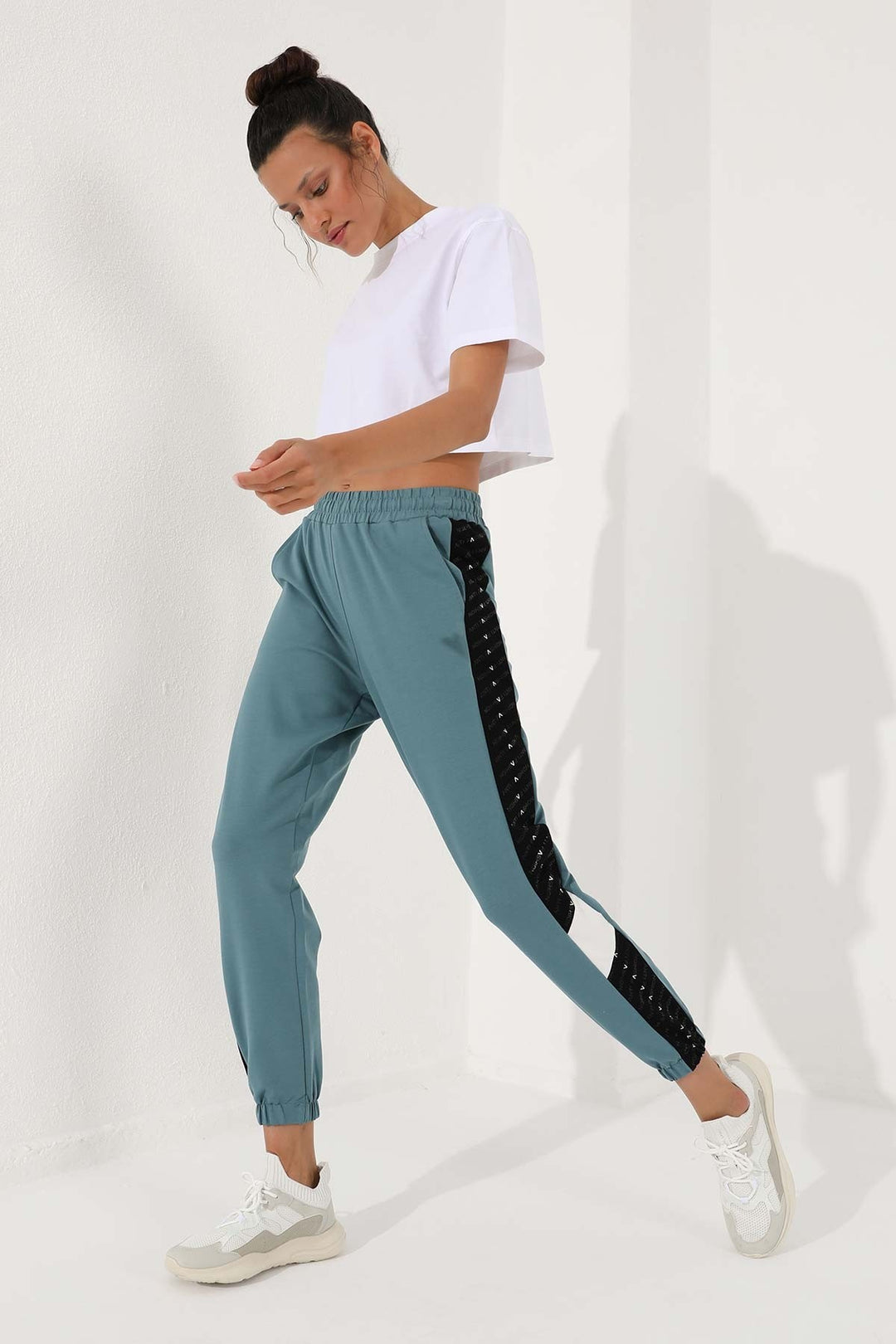 TMY Mint Green Polka Dot Detailed Jogger Comfortable Fit Elastic Cuff Women's Sweatpants - 94579 - Tepotzotlán