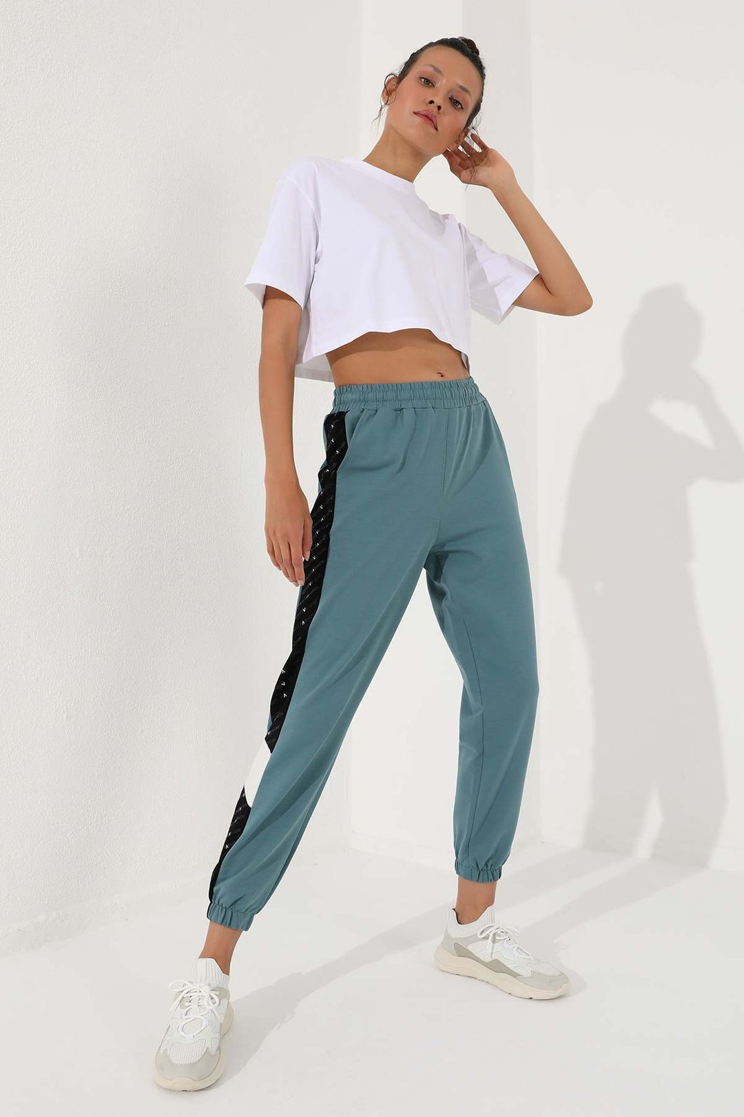 TMY Mint Green Polka Dot Detailed Jogger Comfortable Fit Elastic Cuff Women's Sweatpants - 94579 - Tepotzotlán