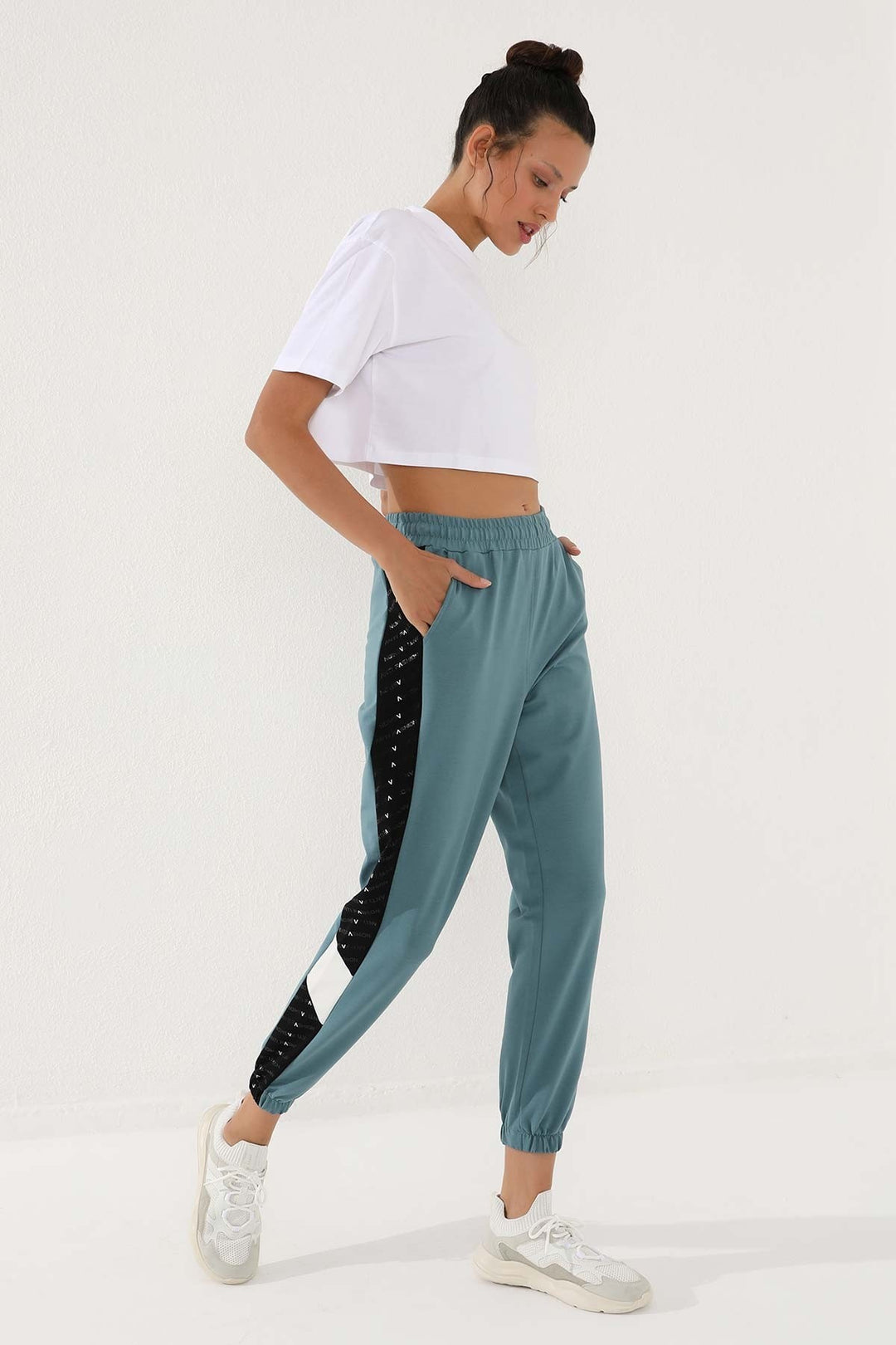 TMY Mint Green Polka Dot Detailed Jogger Comfortable Fit Elastic Cuff Women's Sweatpants - 94579 - Tepotzotlán