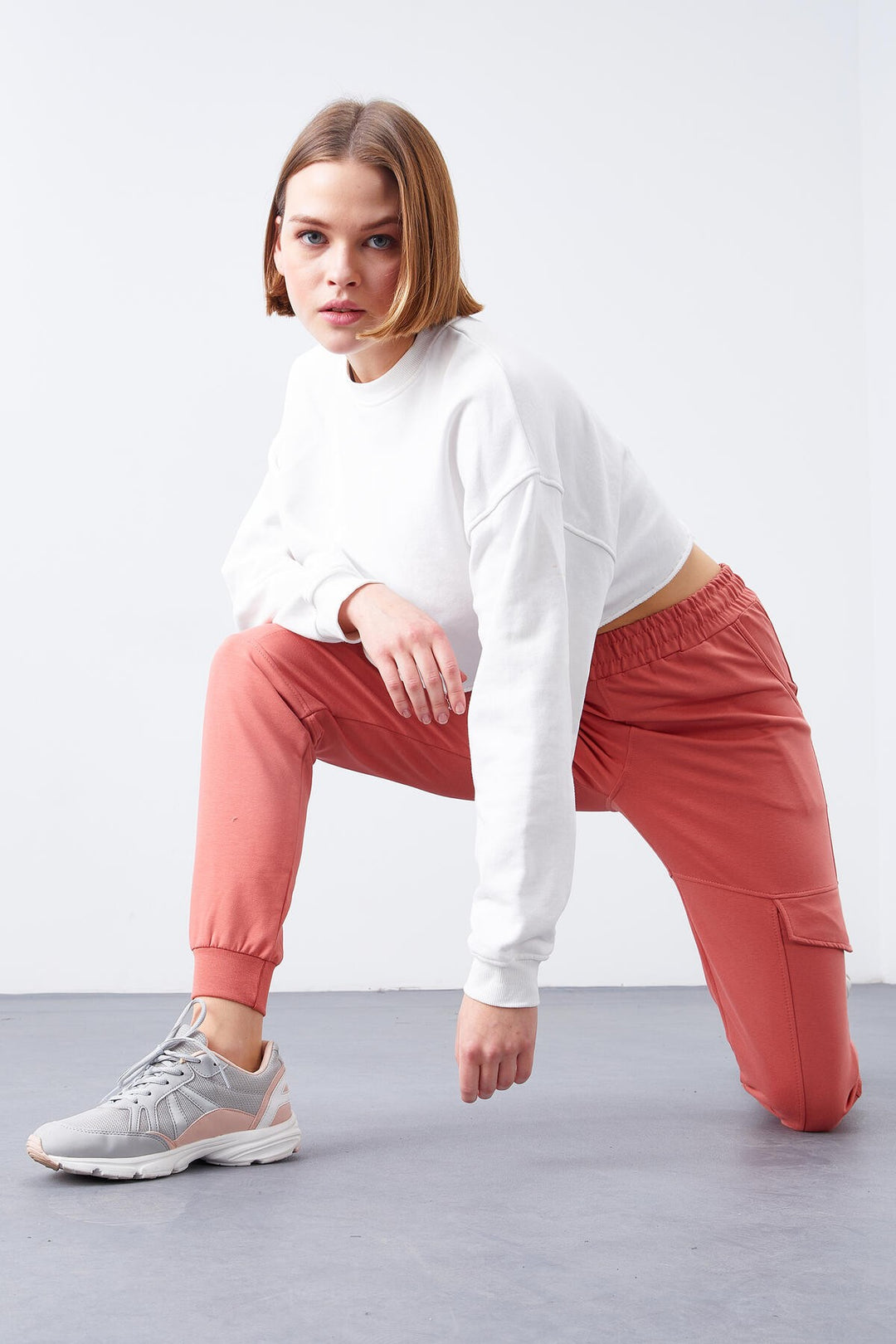 TMY Powder Cargo Pocket Comfortable Fit Cuffed Women's Sweatpants - 94581 - Lerma