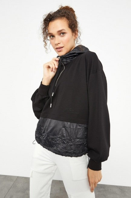 TMY Black Balloon Sleeve Parachute Fabric Detailed Women's Oversize Sweatshirt - 97167 - Eau Claire