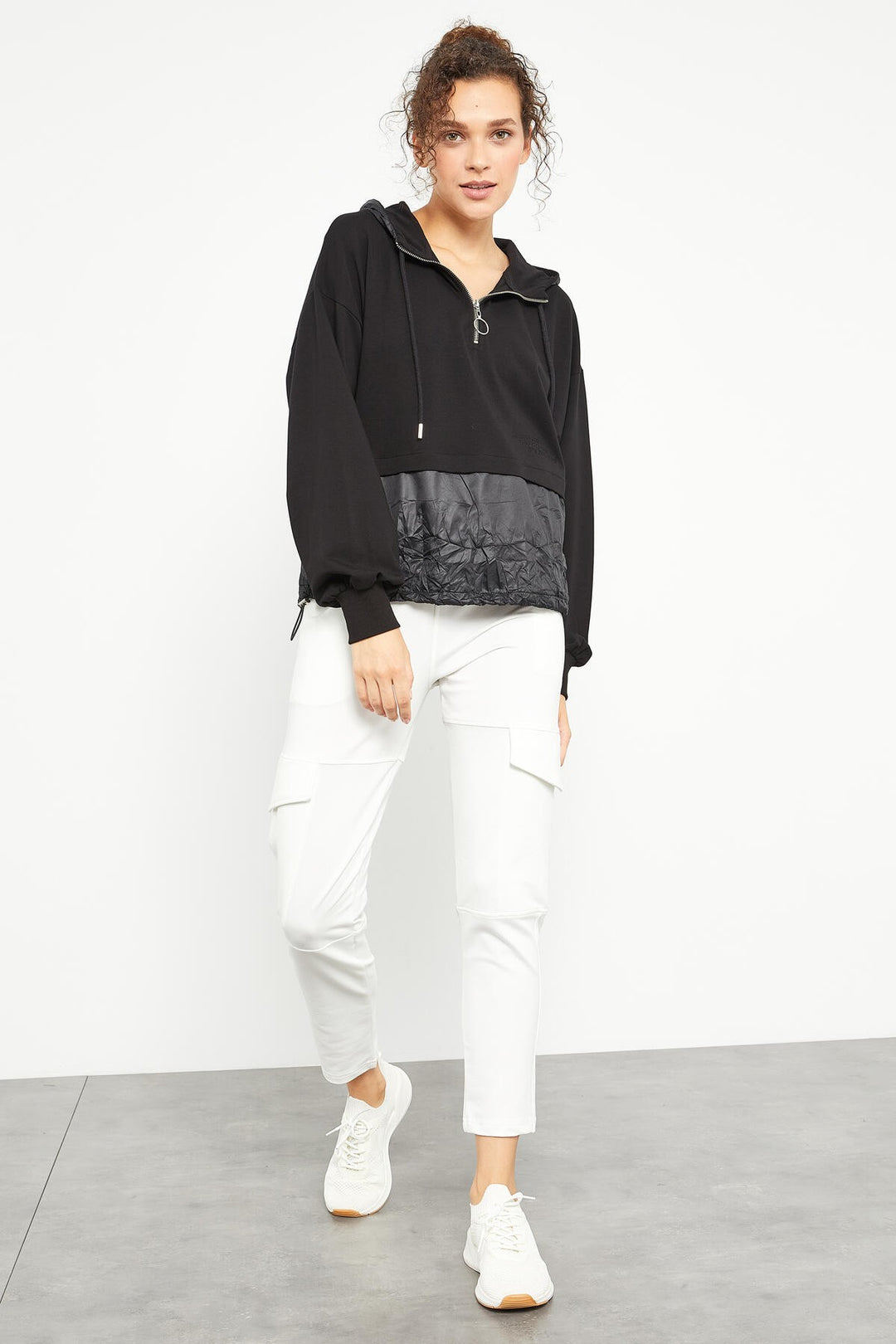 TMY Black Balloon Sleeve Parachute Fabric Detailed Women's Oversize Sweatshirt - 97167 - Eau Claire