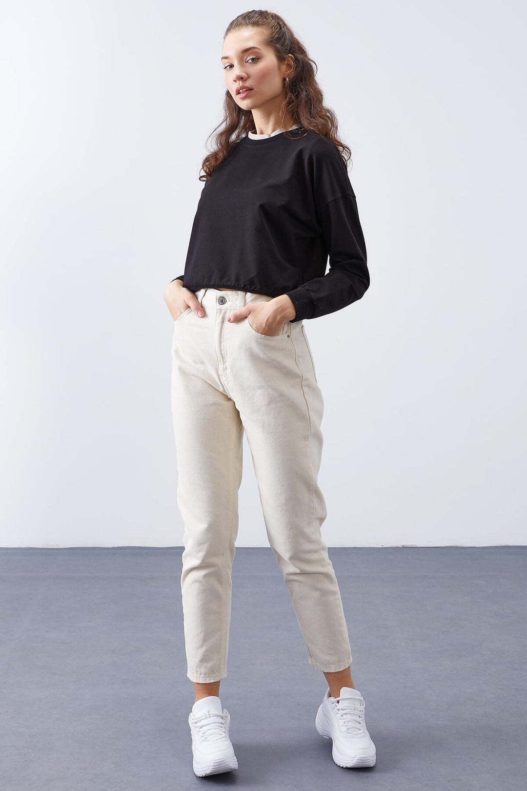 TMY Black Basic Comfort Fit O Neck Women's Sweatshirt - 97114 - Lima