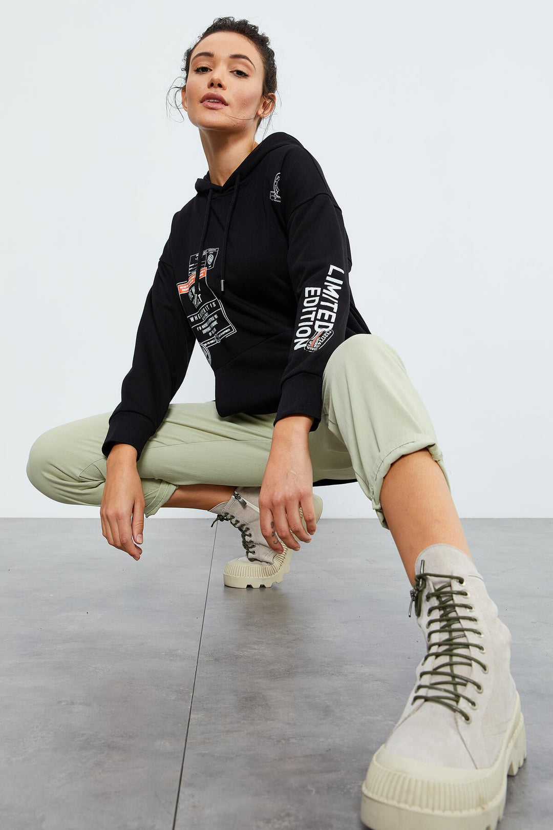 TMY Black Ticket Printed Hooded Women's Oversize Sweatshirt - 97182 - Castrop-Rauxel