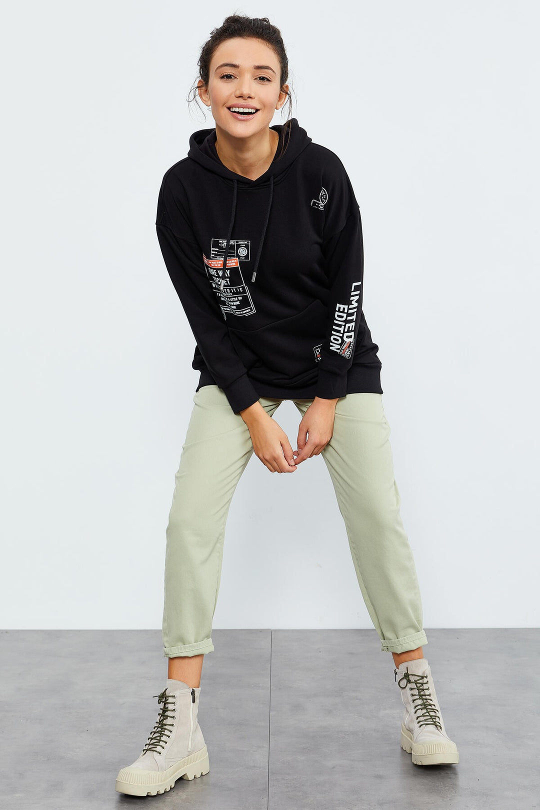 TMY Black Ticket Printed Hooded Women's Oversize Sweatshirt - 97182 - Castrop-Rauxel
