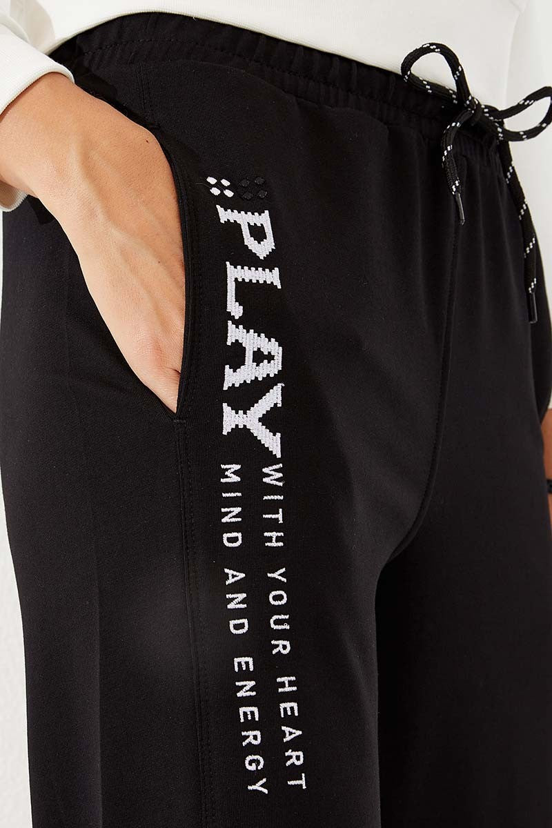 TMY Black High Waist Embroidered Comfort Fit Elastic Cuff Women's Sweatpants - 94573 - Solingen
