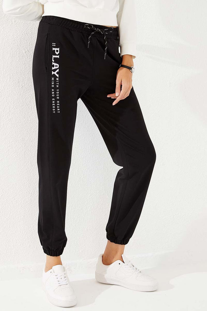 TMY Black High Waist Embroidered Comfort Fit Elastic Cuff Women's Sweatpants - 94573 - Solingen
