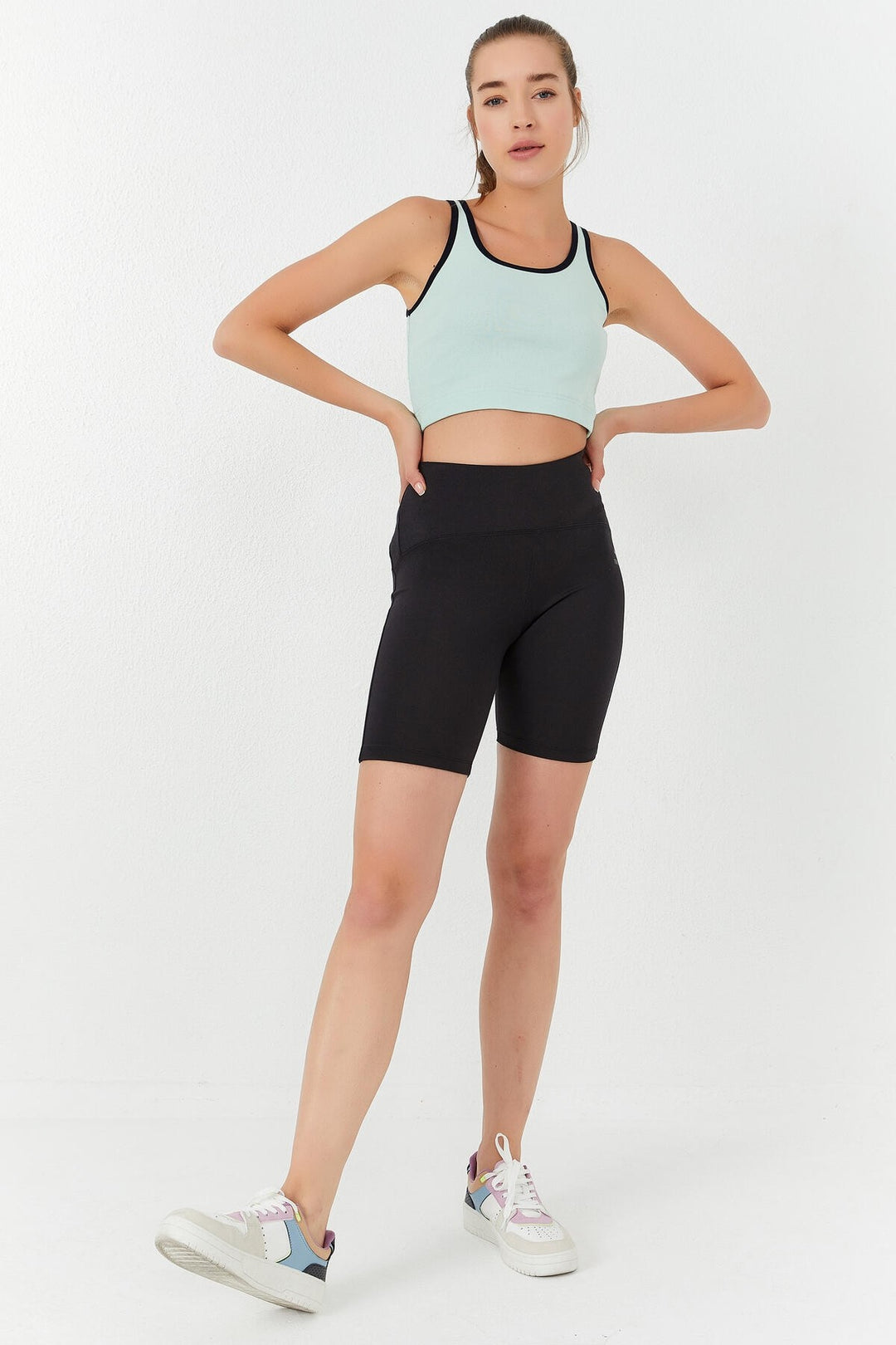 TMY Water Green Basic Zero Sleeve Tight Fit U Neck Women's Crop Top Tank Top - 97162 - Champigny-sur-Marne